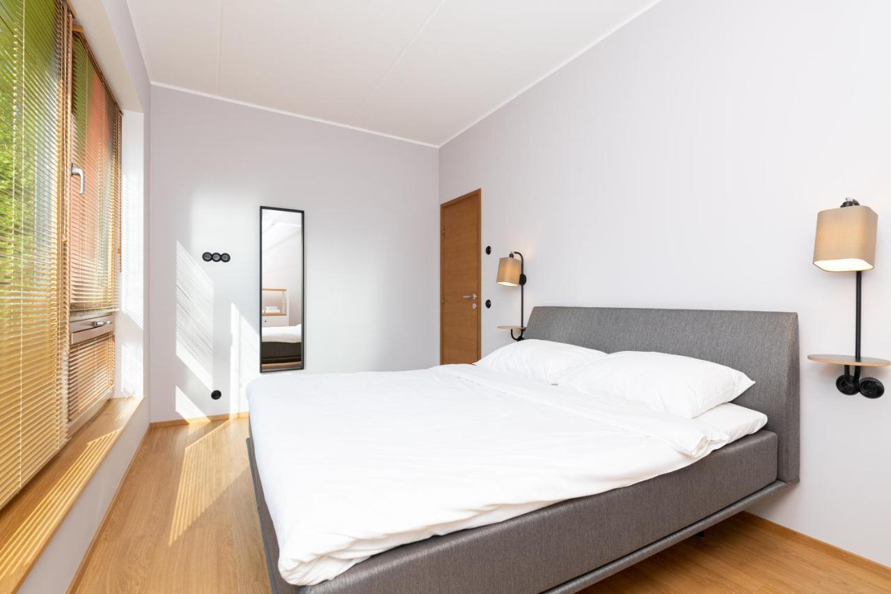Self-Check-In Spacious 1 Bedroom Apartment With Free Parking Tallinn Exterior photo